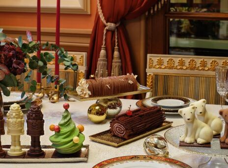 Η καρδιά των γιορτών χτυπά στα ξενοδοχεία Μεγάλη Βρεταννία και King George