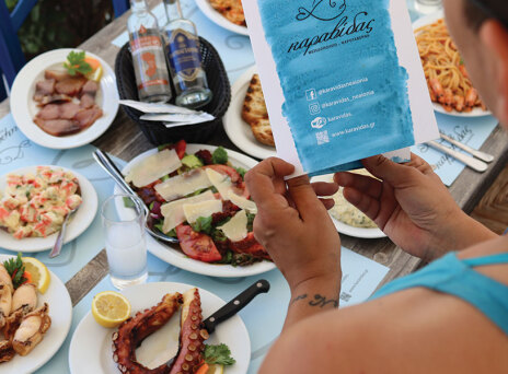 Καραβίδας: Εκλεκτά ψάρια και θαλασσινά