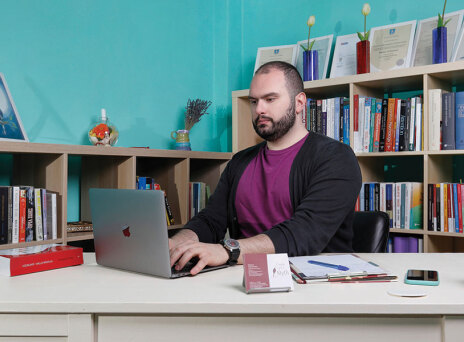 Διαδίκτυο και εθισμός: Πότε πρέπει να δεις ειδικό;