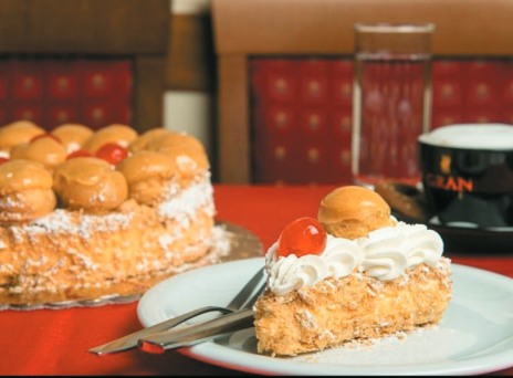 Désiré: Η αθηναϊκή αστική ζαχαροπλαστική στα καλύτερά της