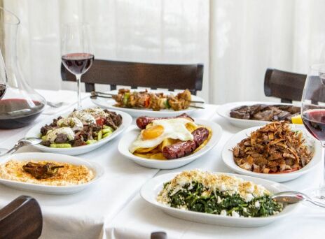 Δώδεκα Πιάτα