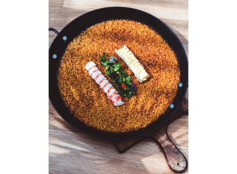 Abra Ovata: Όταν η γαστρονομία συναντά τη μαγεία της Λίμνης Βουλιαγμένης