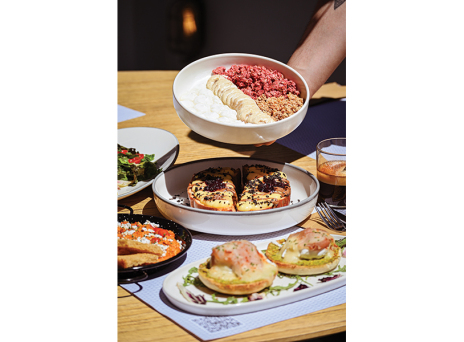 Morenita All Day Bar