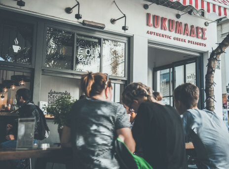 Lukumades, λατρεμένοι λουκουμάδες στα καλύτερά τους