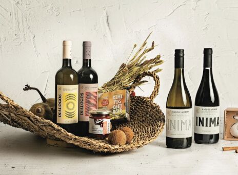 Cava Halari: Η avant-garde κάβα στην καρδιά του Πειραιά