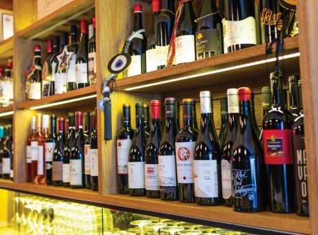 Viñedo Wine Bar: Ένα όμορφο στέκι για όσους αγαπούν το κρασί