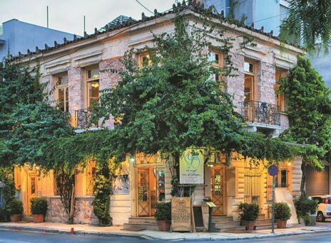 Στο αυγό του κόκκορα για υπέροχους τσιπουρομεζέδες και μαγειρευτά