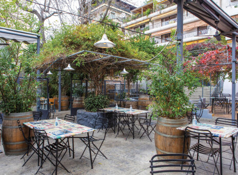 Άμα Λάχει, από το πρωί μέχρι το βράδυ στη χειμερινή αυλή του 