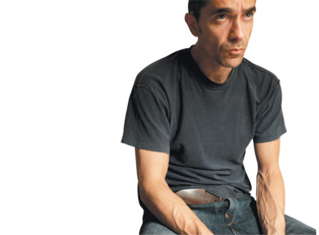 Ρομέο Καστελούτσι: «Το σπουδαίο μάθημα που παίρνουμε από την αρχαία τραγωδία είναι πως μπορούμε να βρούμε το ανθρώπινο μέσα από το απάνθρωπο»