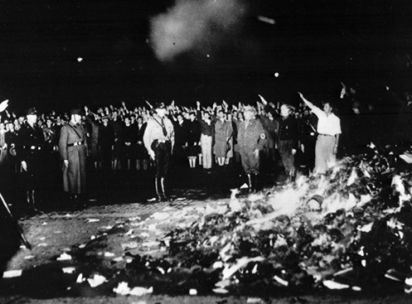 Καίγοντας την Athens Voice