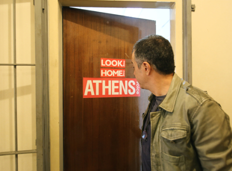 Ο Σταύρος Θεοδωράκης στα γραφεία της Athens Voice