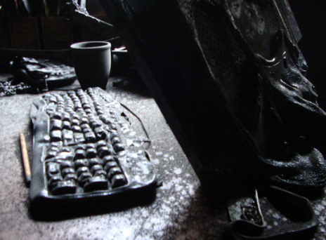 «Καταδικάζουμε χωρίς περιφράσεις τον εμπρησμό στην Athens Voice»