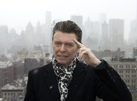 David Bowie: Σταματήστε να τηλεφωνείτε σπίτι και να με ρωτάτε για το νερό στον Άρη 
