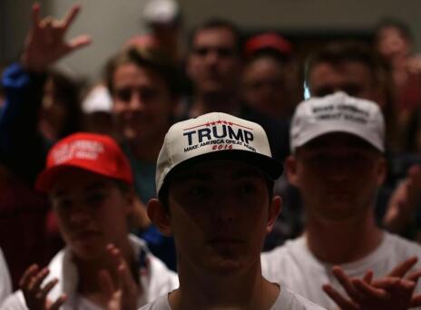 Γιατί χαίρονται κάποιοι συμπολίτες μας με την εκλογή του Τραμπ;