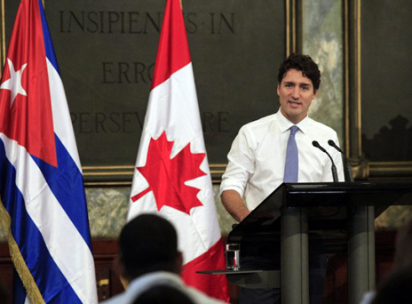 Ενόχλησαν τα θερμά συλλυπητήρια Τριντό για τον «σπάνιο ηγέτη» Κάστρο 