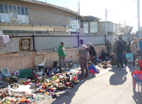 Κυριακή στα υπαίθρια παζάρια του Βοτανικού