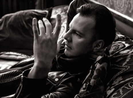 Ο σπουδαίος μαέστρος Θεόδωρος Κουρεντζής μιλά στην Athens Voice