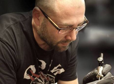 20 εκπληκτικά σχέδια του tattoo artist Χρήστου Τσιντσάρη