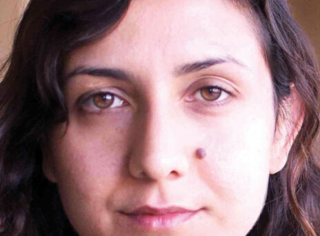 Η Οτέσα Μόσφεγκ μιλάει για το βιβλίο της «Αϊλίν»