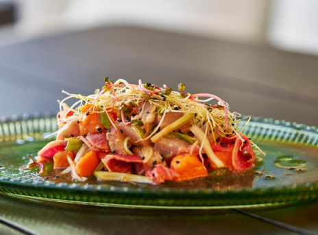 Sea Spice. «Fish gangstas» και άλλα ωραία στο καινούργιο της Γλυφάδας