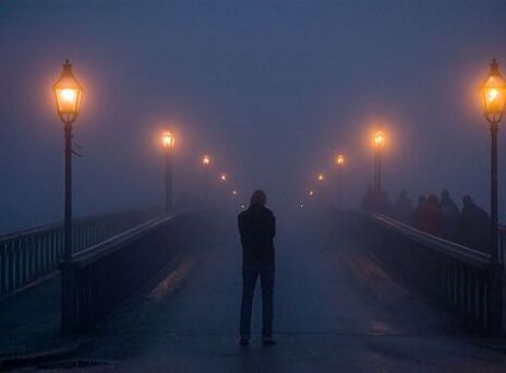 Και με το φως του Κέντρου επανέρχονται