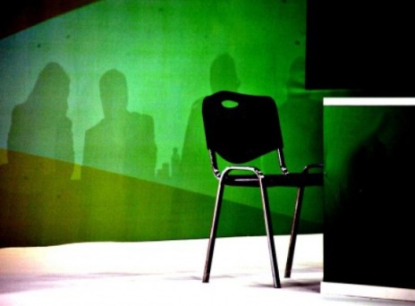 Αναζητώντας ηγέτη