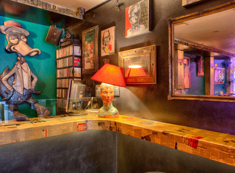 Το Black Duck δεν είναι άλλο ένα στέκι. Είναι οι όμορφες στιγμές μας στο κέντρο 