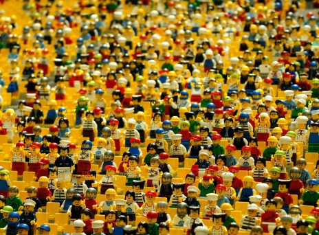 Συμμέτοχοι ή αμέτοχοι; 