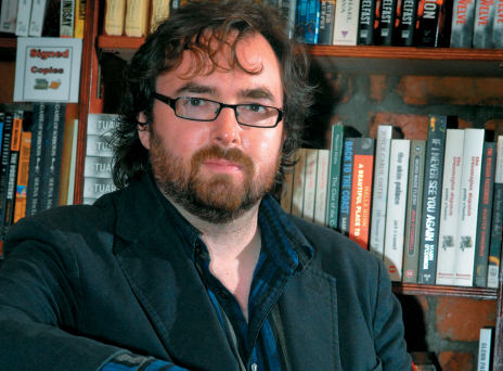 Ο βασιλιάς του ιρλανδικού νουάρ Stuart Neville στην Αθήνα