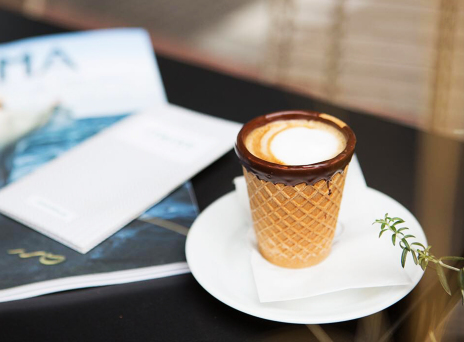 Στο Italus ήπιαμε καφέ μέσα σε μπισκοτένιο χωνάκι!