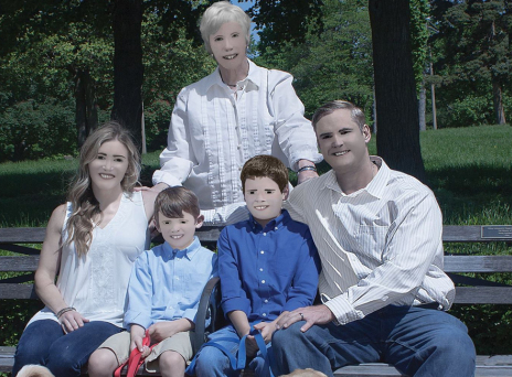 Φωτογράφος για κλάματα: Έβγαλε ένα από τα χειρότερα οικογενειακά πορτραίτα