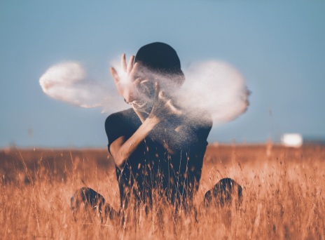 O «Αόρατος άνθρωπος» του Ραλφ Έλισον, ένα κλασικό βιβλίο από το ράφι με τα απαραίτητα