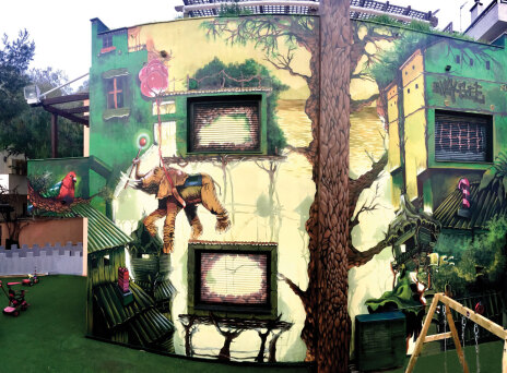 Στους τροπικούς κήπους της Γλυφάδας