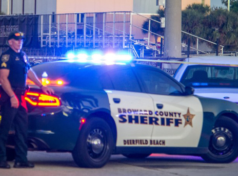 Λουτρό αίματος στη Φλόριντα: Αναπάντητα ερωτήματα για το νέο μακελειό σε σχολείο (εικόνες, video)