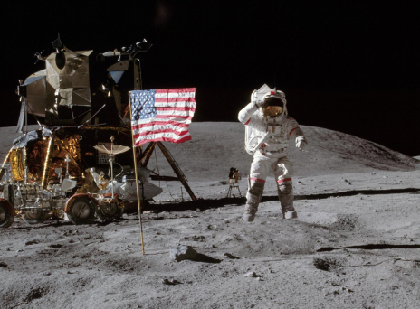 Κάναμε τη Σελήνη χωματερή - 181 τόνοι διαστημικών σκουπιδιών στην επιφάνειά της