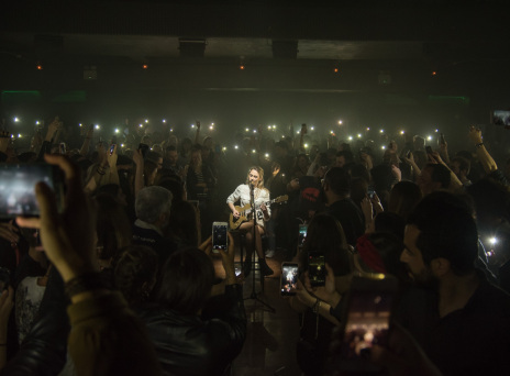 25 φωτογραφίες από το θεαματικό λάιβ των Κadebostany στο Fuzz της Πειραιώς