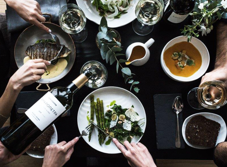 4 υπέροχα κρασιά για το πασχαλινό τραπέζι