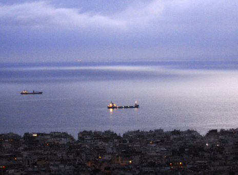 Η διαφημιστική πινακίδα γραφείου κηδειών που κάνει τους περαστικούς να φτύνουν τον κόρφο τους (εικόνα)