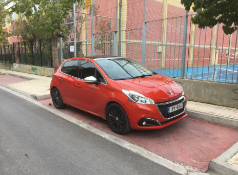 Peugeot 208 1.2 PureTech 110 Auto: Eκλεπτυσμένο, εργονομικό, άνετο και ασφαλές