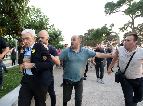 Ο Τσίπρας, ο Μπουτάρης και αυτοί που «δεν είναι και τόσο Έλληνες»