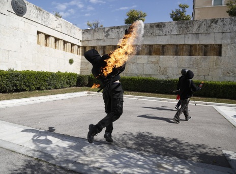 Βία ή μήπως ανομία; 