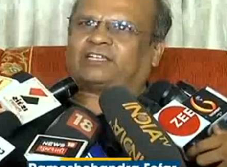 Δημόσιος υπάλληλος Ινδίας: «Έμαθα ότι είμαι Θεός, δεν μπορώ να έρθω στο γραφείο»