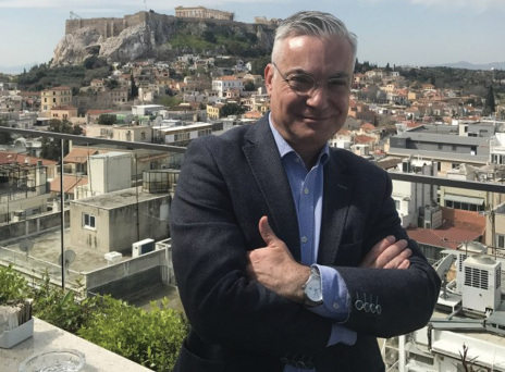 Νίκος Βατόπουλος