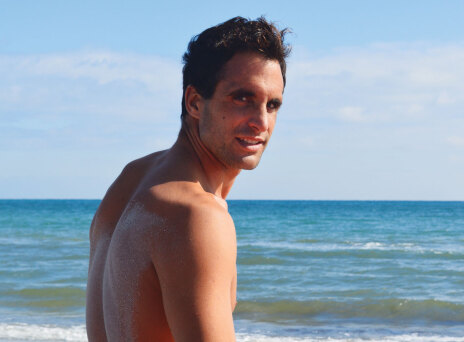 H Aντίπαρος του Γιάννη Δρυμωνάκου