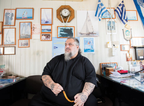 Μιχάλης Μυτακίδης: «Το Πέραμα δεν είναι ένας αντικειμενικός τόπος, μπορεί να μην είναι καν αληθινός τόπος»