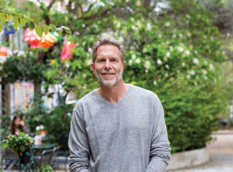 Παύλος Γερουλάνος: Η διαδρομή του, η Αθήνα και άγνωστες πτυχές της ζωής του