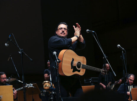 Λαυρέντης Μαχαιρίτσας