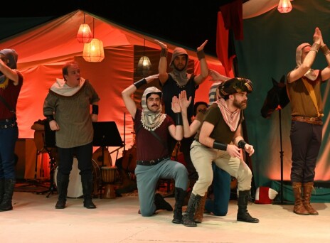 Ανεβείτε στο «Φτερωτό Άλογο» του Βασίλη Μαυρογεωργίου