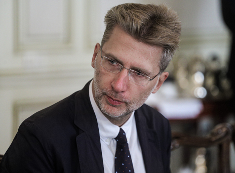  O Άκης Σκέρτσος, υφυπουργός παρά τω Πρωθυπουργώ