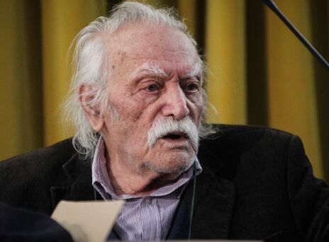 Μανώλης Γλέζος